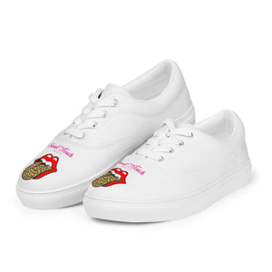 Women’s lace-up canvas shoes