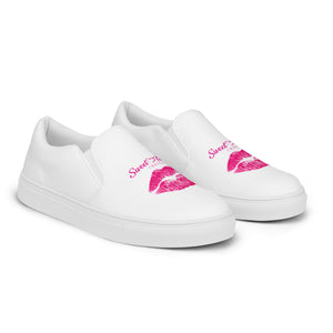 Women’s slip-on canvas shoes